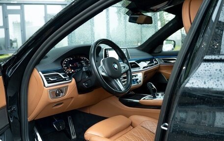 BMW 7 серия, 2022 год, 5 950 000 рублей, 8 фотография