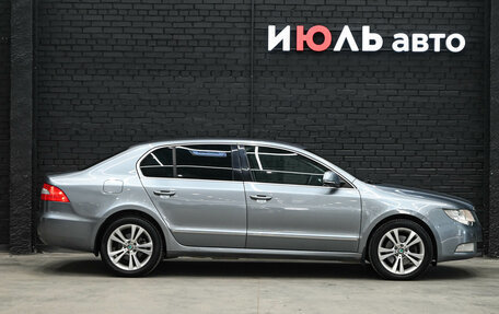 Skoda Superb III рестайлинг, 2011 год, 980 000 рублей, 5 фотография