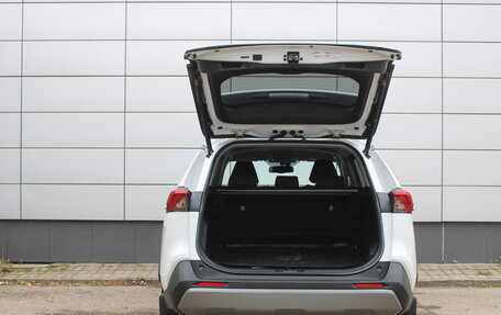 Toyota RAV4, 2021 год, 3 475 000 рублей, 13 фотография