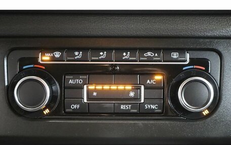 Volkswagen Amarok I рестайлинг, 2012 год, 1 924 000 рублей, 11 фотография