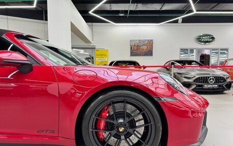 Porsche 911, 2025 год, 28 400 000 рублей, 17 фотография