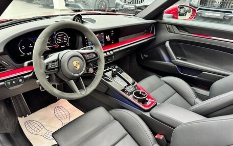 Porsche 911, 2025 год, 28 400 000 рублей, 19 фотография