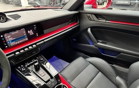 Porsche 911, 2025 год, 28 400 000 рублей, 29 фотография