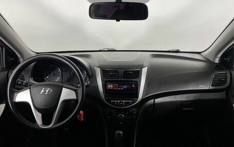 Hyundai Solaris II рестайлинг, 2011 год, 660 000 рублей, 16 фотография