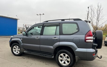Toyota Land Cruiser Prado 120 рестайлинг, 2005 год, 1 630 000 рублей, 2 фотография