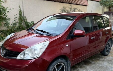 Nissan Note II рестайлинг, 2010 год, 800 000 рублей, 1 фотография