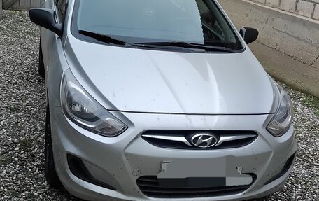 Hyundai Solaris II рестайлинг, 2011 год, 550 000 рублей, 1 фотография
