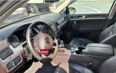 Volkswagen Touareg III, 2011 год, 1 850 000 рублей, 8 фотография