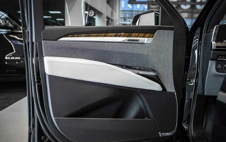 Cadillac Escalade V, 2025 год, 23 940 000 рублей, 10 фотография