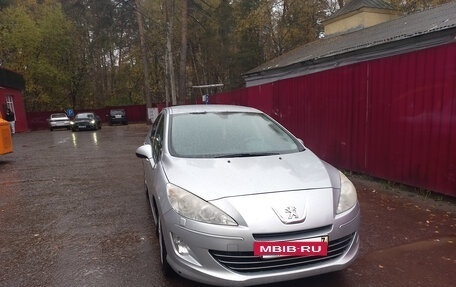 Peugeot 408 I рестайлинг, 2012 год, 650 000 рублей, 3 фотография
