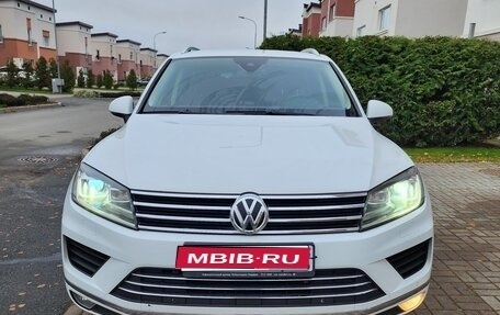 Volkswagen Touareg III, 2015 год, 2 450 000 рублей, 1 фотография