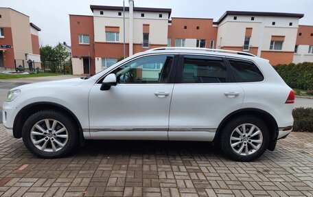 Volkswagen Touareg III, 2015 год, 2 450 000 рублей, 3 фотография