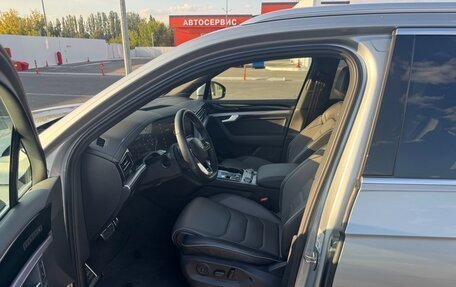 Volkswagen Touareg III, 2023 год, 8 150 000 рублей, 5 фотография