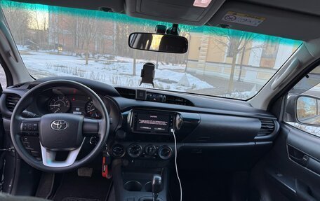 Toyota Hilux VIII, 2023 год, 5 650 000 рублей, 11 фотография