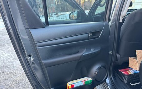 Toyota Hilux VIII, 2023 год, 5 650 000 рублей, 12 фотография