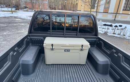 Toyota Hilux VIII, 2023 год, 5 650 000 рублей, 16 фотография