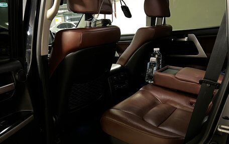 Toyota Land Cruiser 200, 2016 год, 5 050 000 рублей, 7 фотография