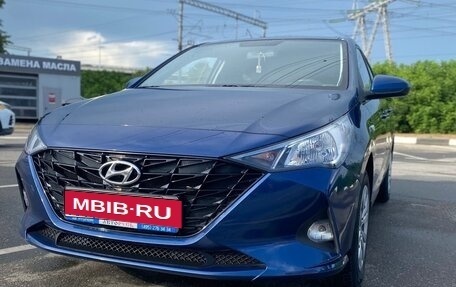 Hyundai Solaris II рестайлинг, 2021 год, 1 470 000 рублей, 1 фотография