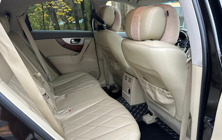 Infiniti QX70, 2017 год, 4 100 000 рублей, 10 фотография