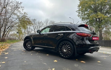 Infiniti QX70, 2017 год, 4 100 000 рублей, 5 фотография
