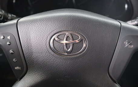 Toyota Avensis III рестайлинг, 2004 год, 699 000 рублей, 13 фотография