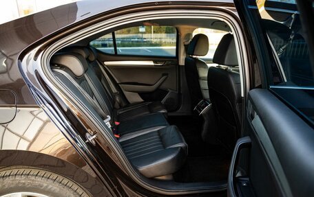 Skoda Superb III рестайлинг, 2018 год, 2 300 000 рублей, 12 фотография