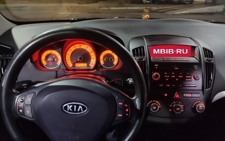 KIA cee'd I рестайлинг, 2007 год, 610 000 рублей, 12 фотография