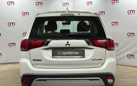 Mitsubishi Outlander III рестайлинг 3, 2019 год, 1 599 000 рублей, 5 фотография