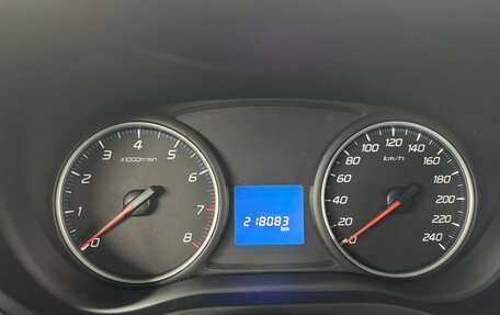 Mitsubishi Outlander III рестайлинг 3, 2019 год, 1 599 000 рублей, 14 фотография