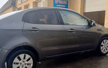 KIA Rio III рестайлинг, 2013 год, 550 000 рублей, 3 фотография