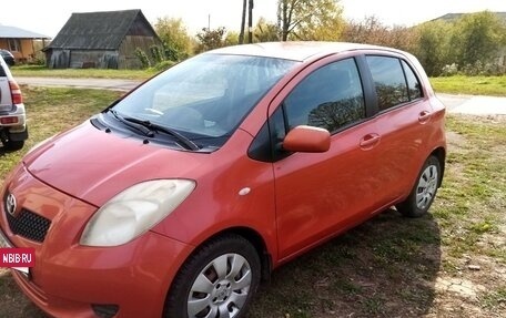 Toyota Yaris III рестайлинг, 2006 год, 450 000 рублей, 2 фотография