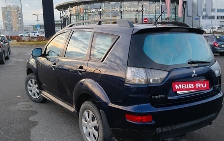 Mitsubishi Outlander III рестайлинг 3, 2011 год, 845 000 рублей, 4 фотография