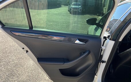 Volkswagen Jetta VI, 2012 год, 1 100 000 рублей, 16 фотография