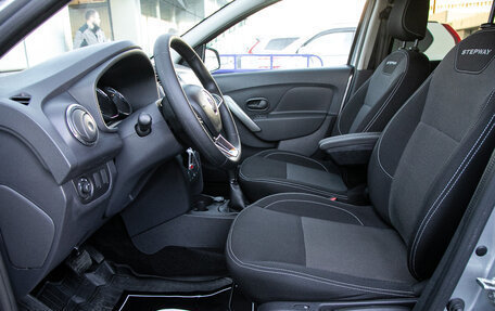 Renault Logan II, 2020 год, 1 058 000 рублей, 19 фотография