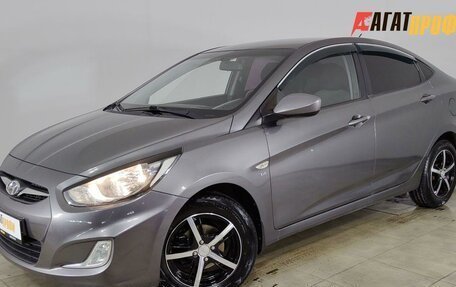 Hyundai Solaris II рестайлинг, 2014 год, 1 020 000 рублей, 1 фотография