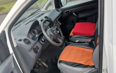 Volkswagen Caddy III рестайлинг, 2013 год, 700 000 рублей, 3 фотография