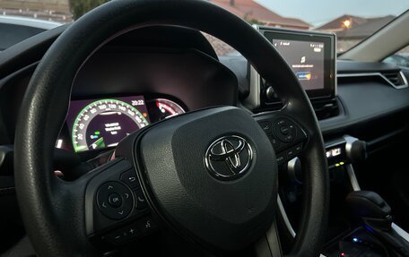 Toyota RAV4, 2020 год, 3 600 000 рублей, 7 фотография