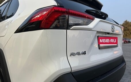 Toyota RAV4, 2020 год, 3 600 000 рублей, 12 фотография