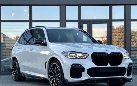 BMW X5, 2019 год, 5 900 000 рублей, 2 фотография