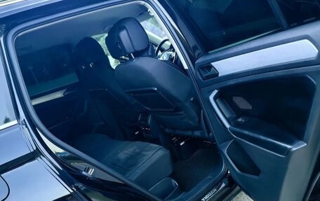 Volkswagen Tiguan II, 2018 год, 3 150 000 рублей, 8 фотография