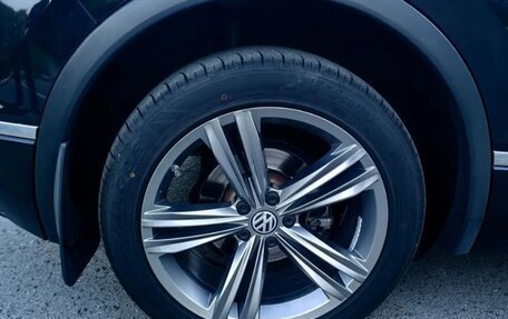 Volkswagen Tiguan II, 2018 год, 3 150 000 рублей, 12 фотография