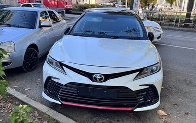 Toyota Camry, 2021 год, 3 000 000 рублей, 1 фотография
