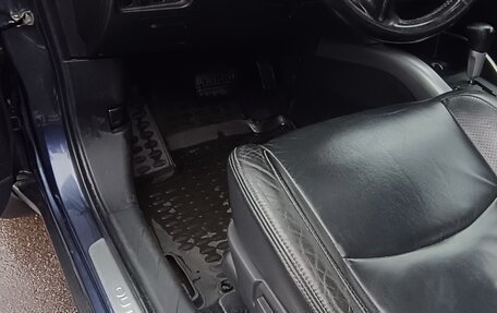 Mitsubishi Outlander III рестайлинг 3, 2008 год, 990 000 рублей, 14 фотография