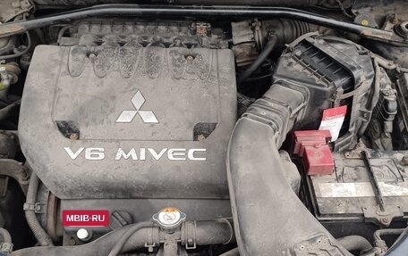 Mitsubishi Outlander III рестайлинг 3, 2008 год, 990 000 рублей, 28 фотография