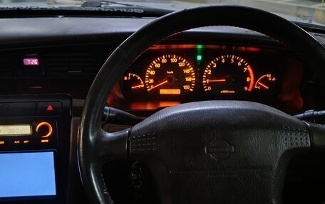 Nissan Laurel VIII, 2000 год, 370 000 рублей, 24 фотография