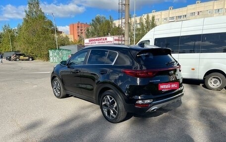 KIA Sportage IV рестайлинг, 2019 год, 2 400 000 рублей, 6 фотография