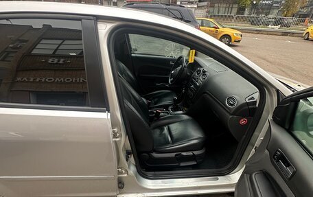 Ford Focus II рестайлинг, 2005 год, 450 000 рублей, 3 фотография