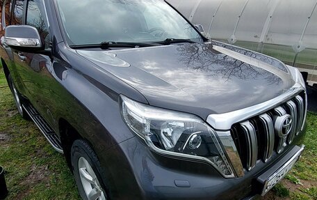 Toyota Land Cruiser Prado 150 рестайлинг 2, 2014 год, 3 300 000 рублей, 4 фотография