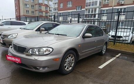 Nissan Maxima VIII, 2000 год, 400 000 рублей, 2 фотография