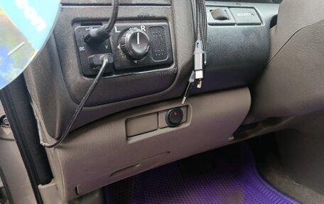 Nissan Maxima VIII, 2000 год, 400 000 рублей, 11 фотография